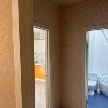 Продается 1-комнатная квартира, 42 м²