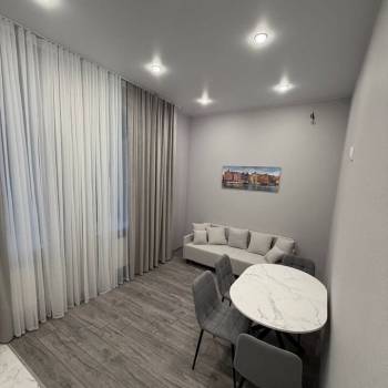 Сдается 1-комнатная квартира, 45 м²