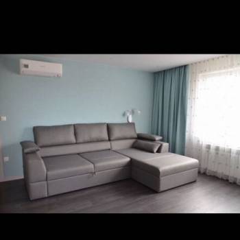 Продается 1-комнатная квартира, 45 м²