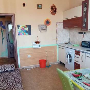 Продается 1-комнатная квартира, 50 м²
