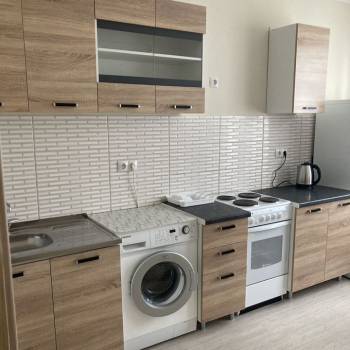 Сдается 1-комнатная квартира, 42 м²