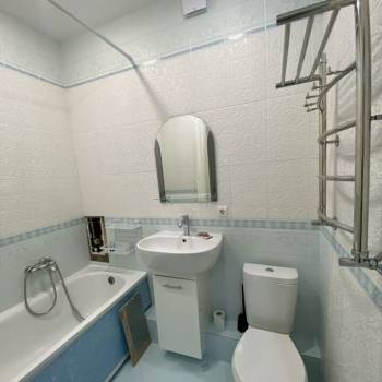 Сдается 1-комнатная квартира, 43 м²