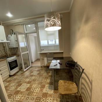 Сдается 1-комнатная квартира, 43 м²