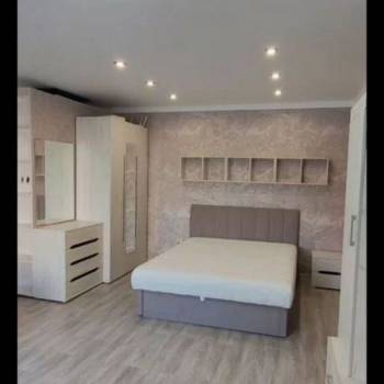 Продается 1-комнатная квартира, 63,6 м²