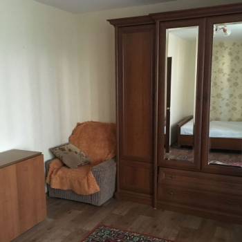 Продается 1-комнатная квартира, 35 м²