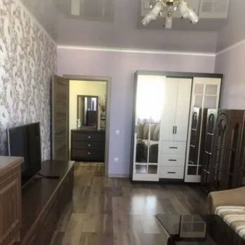 Продается 1-комнатная квартира, 44,8 м²
