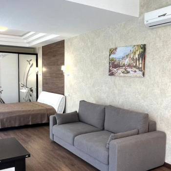 Сдается 1-комнатная квартира, 64 м²
