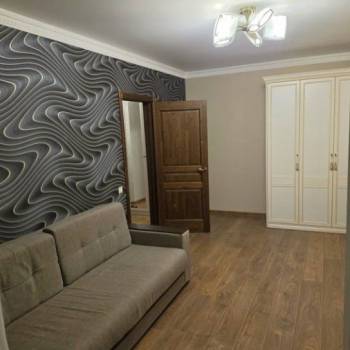 Продается 1-комнатная квартира, 40 м²