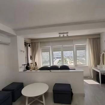 Продается 1-комнатная квартира, 54 м²