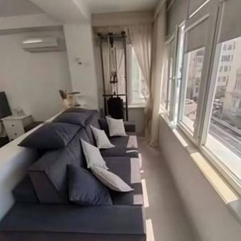 Продается 1-комнатная квартира, 54 м²