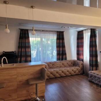 Продается Дом, 210 м²