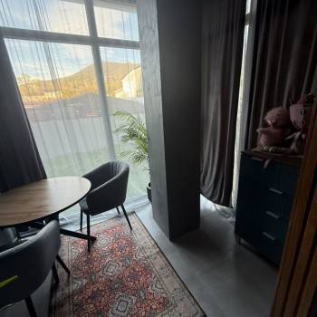 Продается 1-комнатная квартира, 35 м²