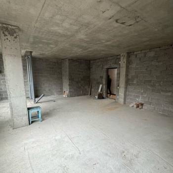 Продается 1-комнатная квартира, 53 м²