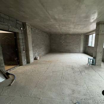 Продается 1-комнатная квартира, 53 м²