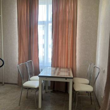 Сдается 1-комнатная квартира, 40 м²