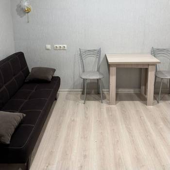 Продается Многокомнатная квартира, 39 м²