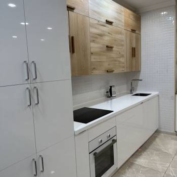 Сдается 2-х комнатная квартира, 81 м²