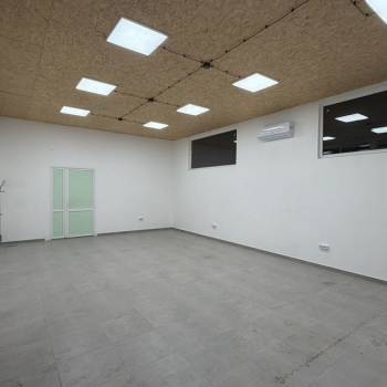 Сдается Нежилое помещение, 60 м²