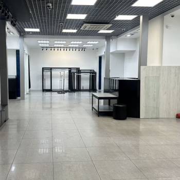Сдается Нежилое помещение, 100 м²
