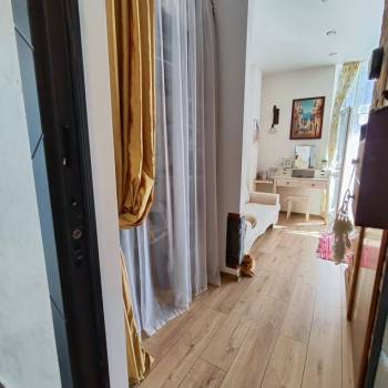 Продается 1-комнатная квартира, 20 м²