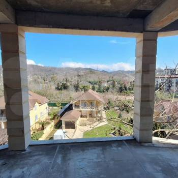 Продается 1-комнатная квартира, 109 м²