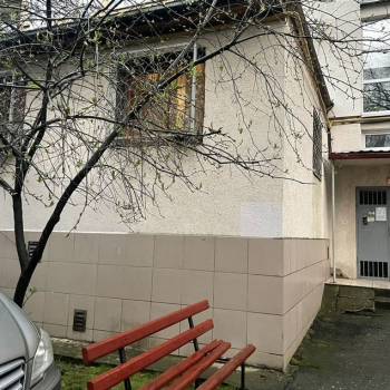 Продается Многокомнатная квартира, 75 м²