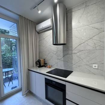 Сдается 1-комнатная квартира, 42 м²