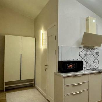 Продается 1-комнатная квартира, 17 м²