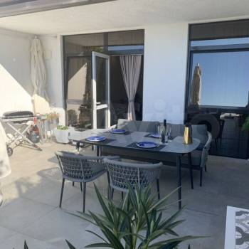 Сдается 1-комнатная квартира, 95 м²