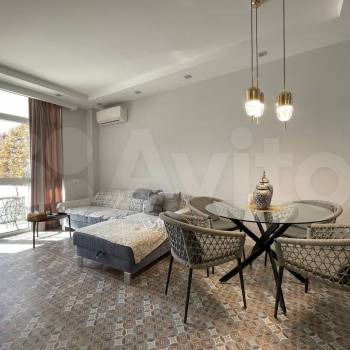 Сдается 1-комнатная квартира, 95 м²