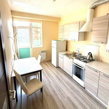 Сдается 1-комнатная квартира, 38 м²