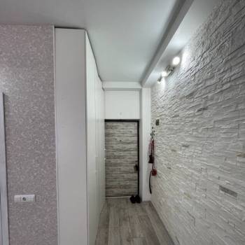 Продается 1-комнатная квартира, 27 м²