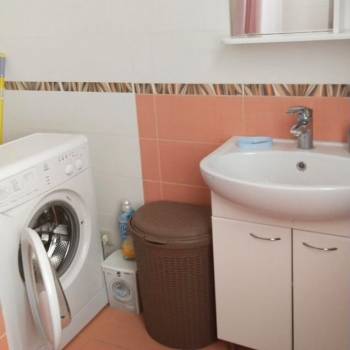 Сдается 2-х комнатная квартира, 65 м²