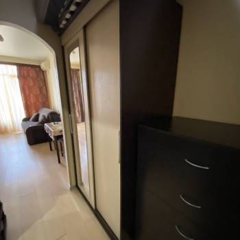 Продается 1-комнатная квартира, 35 м²