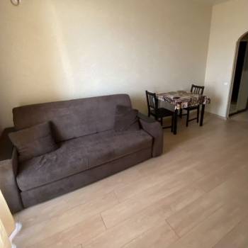 Продается 1-комнатная квартира, 35 м²