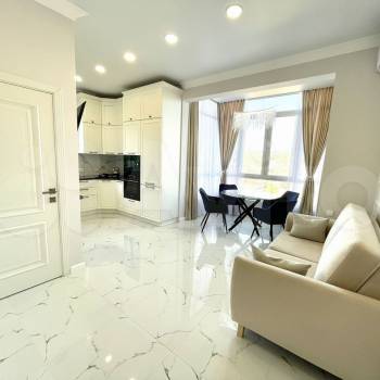 Продается 1-комнатная квартира, 36 м²