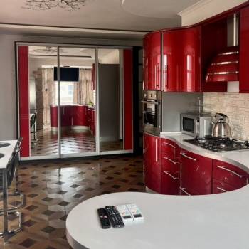 Сдается 1-комнатная квартира, 70 м²