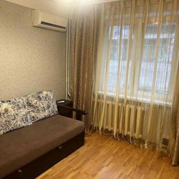 Сдается Многокомнатная квартира, 80 м²