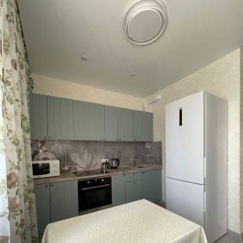 Сдается 1-комнатная квартира, 41 м²