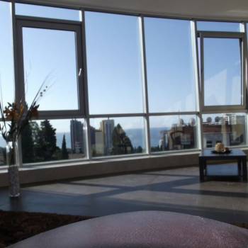 Сдается 1-комнатная квартира, 72 м²