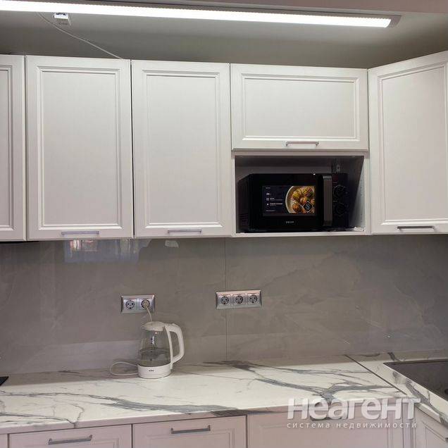 Сдается 2-х комнатная квартира, ул. Фадеева