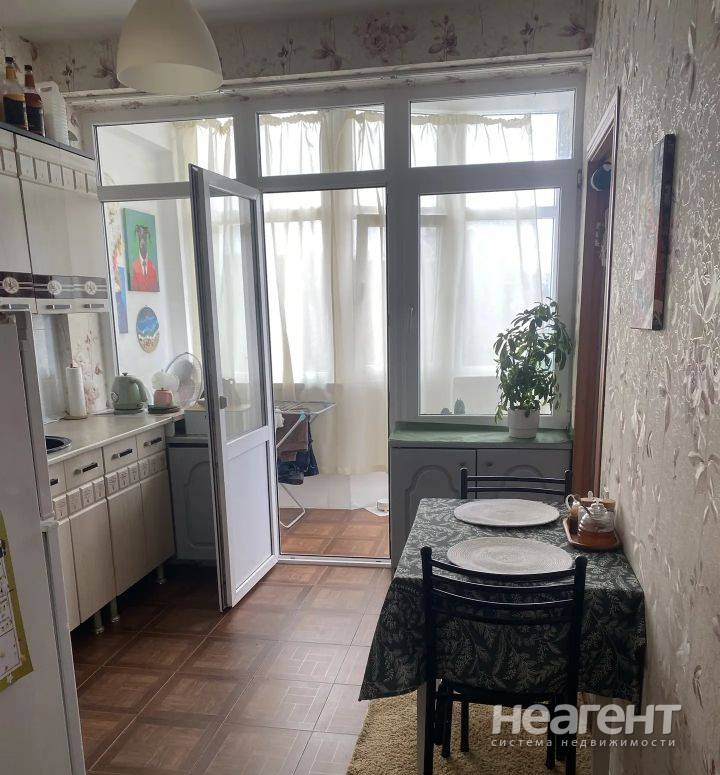 Продам 1-к квартиру, Чайсовхоз, ул. Банановая