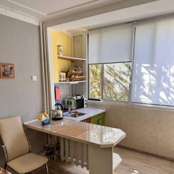 Продается 1-комнатная квартира, 18 м²