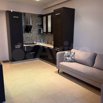 Сдается 1-комнатная квартира, 52 м²