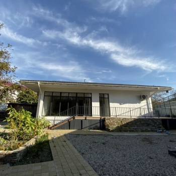 Продается Дом, 200 м²