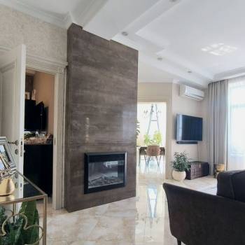 Продается Многокомнатная квартира, 82 м²