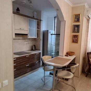 Продается 1-комнатная квартира, 41 м²