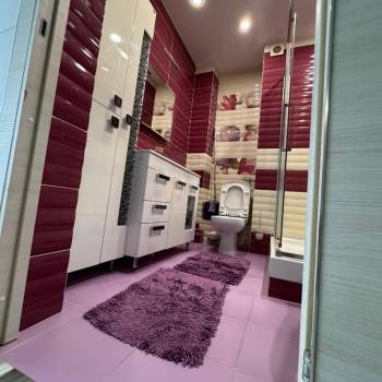 Сдается 1-комнатная квартира, 52 м²