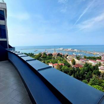 Сдается 2-х комнатная квартира, 115 м²