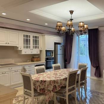 Сдается 2-х комнатная квартира, 87 м²